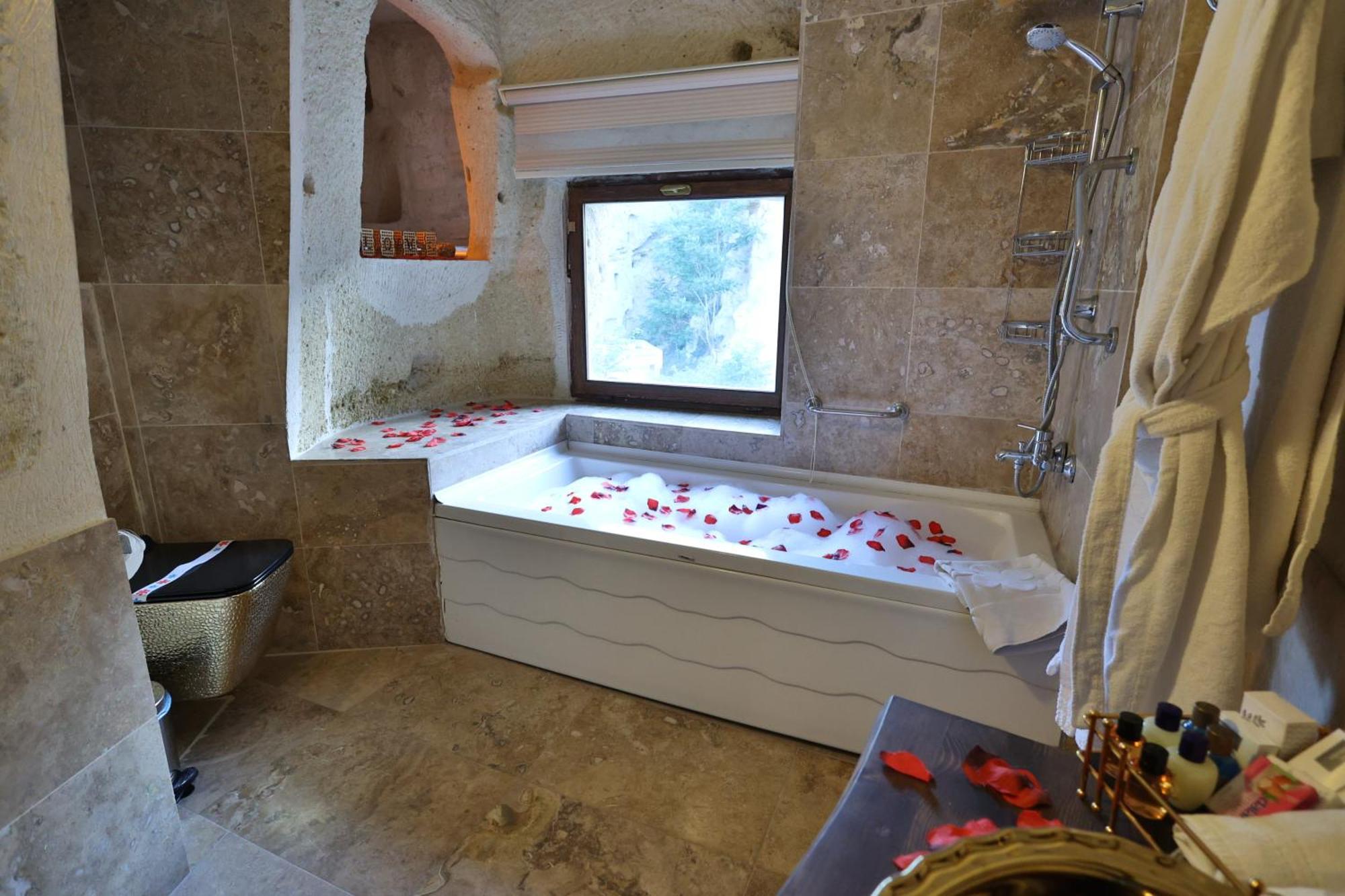 Demisos Caves Hotel Ürgüp Esterno foto