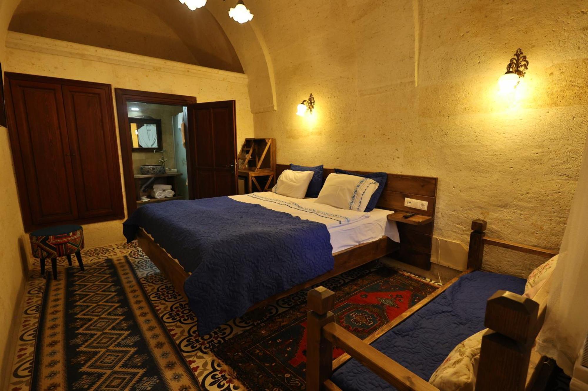 Demisos Caves Hotel Ürgüp Esterno foto